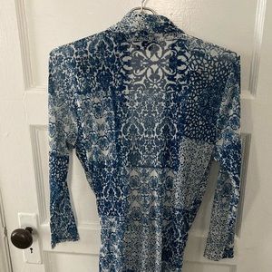 Karen Kane xl blue and white blouse